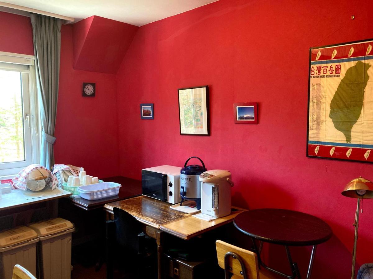 Bellscabin Guesthouse Каруидзава Экстерьер фото