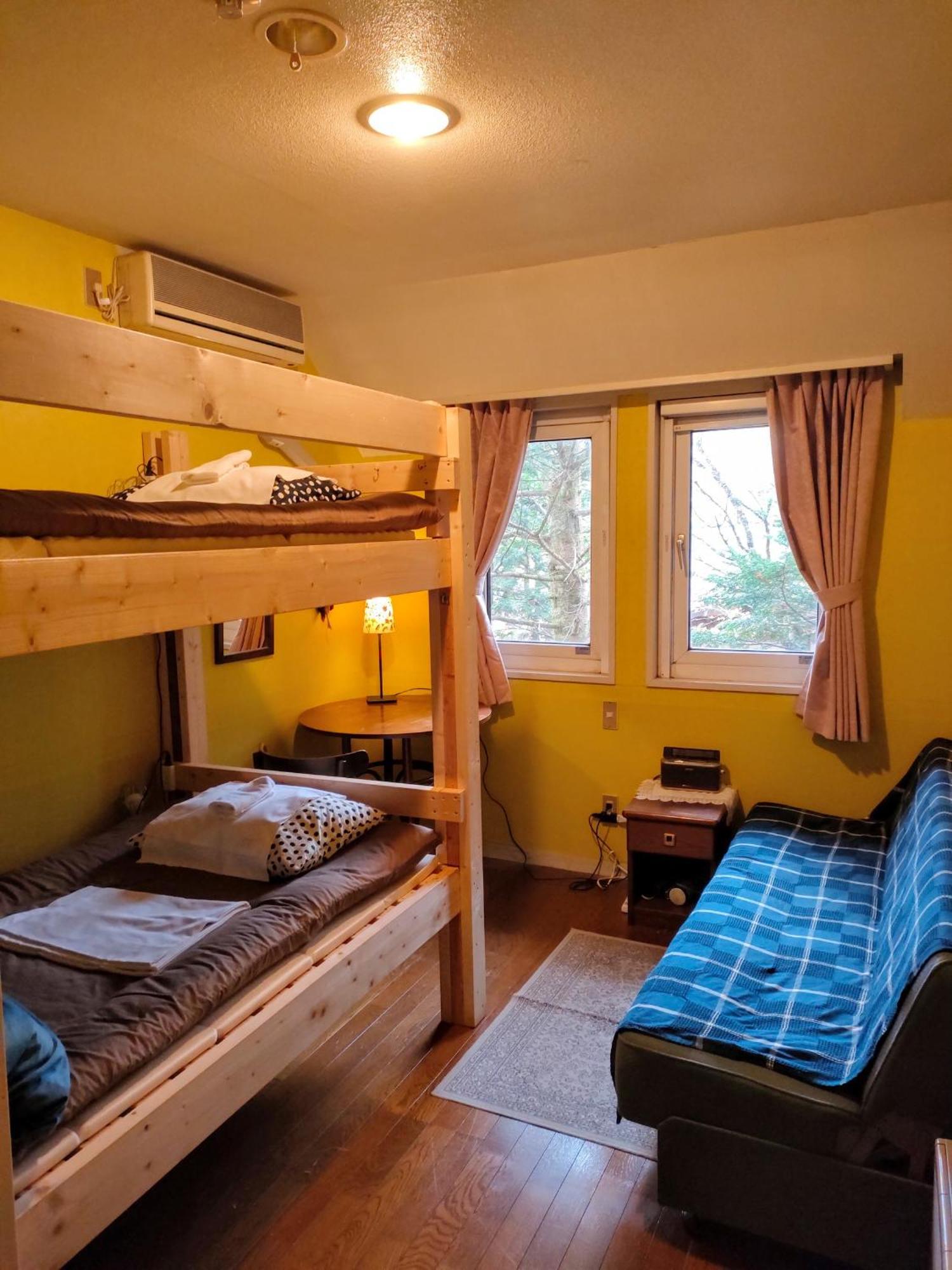 Bellscabin Guesthouse Каруидзава Экстерьер фото